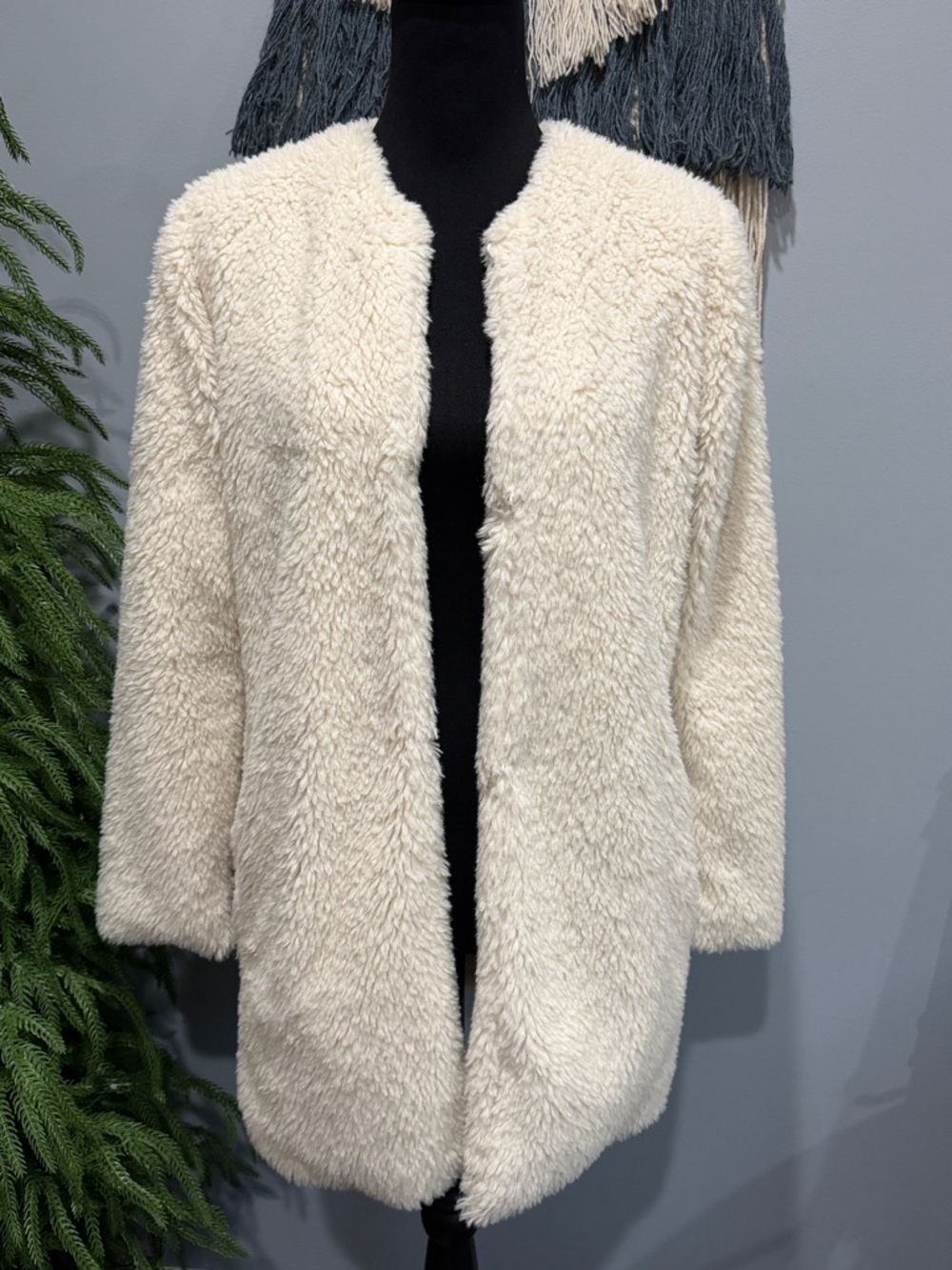 BB Dakota Anthropologie Cozy Open-Front Faux Sherpa Coat in Cream XS